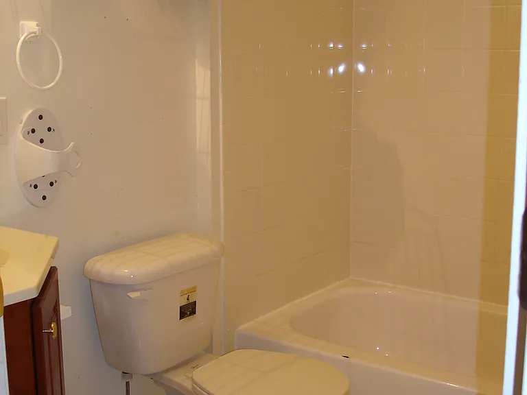 7827 Muncaster Mill Rd — Photo 10