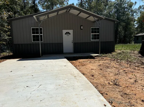 760 Windwood Dr, Livingston, TX 77351
