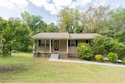 37 Anderson Rd Photo 1