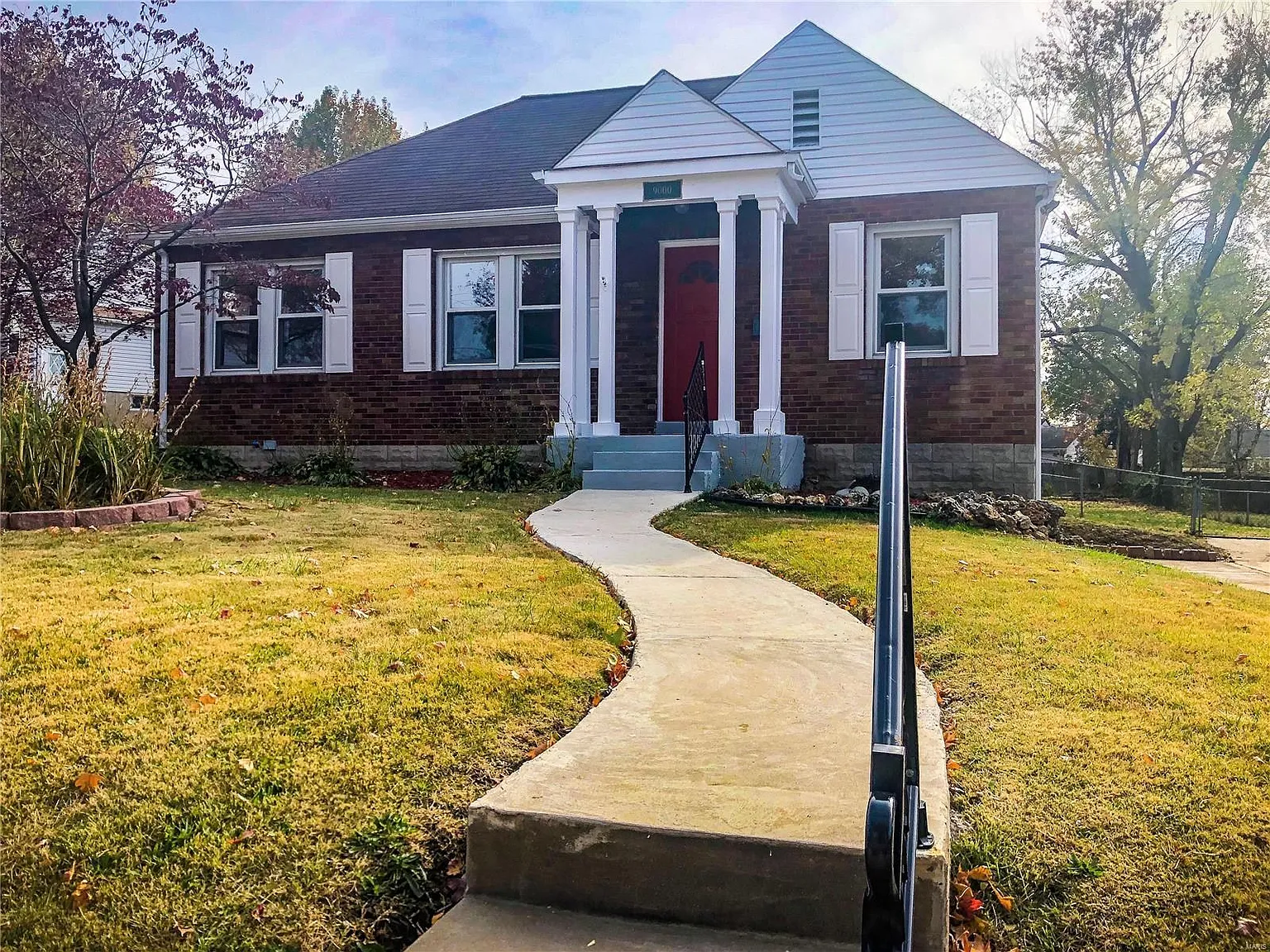 9000 Seneca Ln photo 1