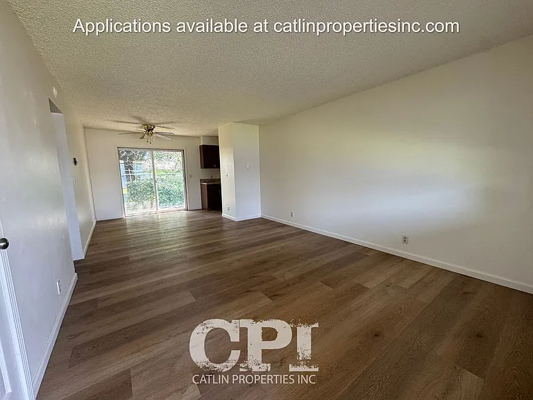 1152 Glenwood St — Photo 3