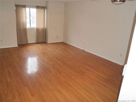 5th image of 535 Woodward Ave APT C