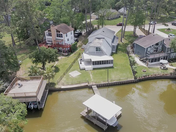 19839 White Dove Dr, Crosby, TX 77532