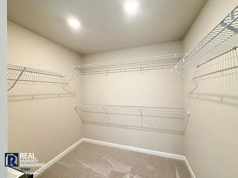 15329 SE 278th St — Photo 17