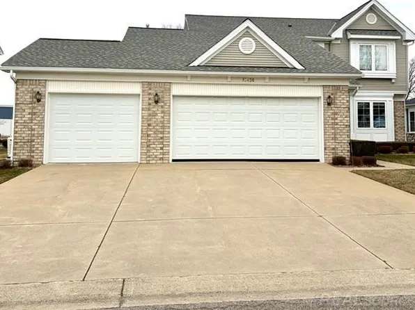 10438 Saint John Dr, Algonac, MI 48001