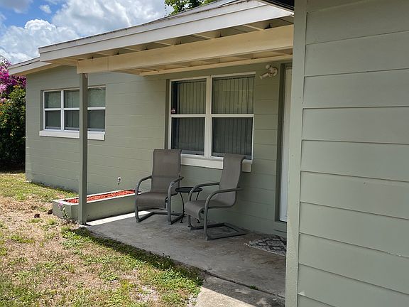 2nd image of 128 Country Club Cir