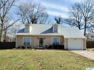 51 2nd Ave, Rainsville, AL 35986