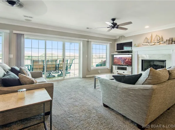 68 Lighthouse Rd #906, Lake Ozark, MO 65049