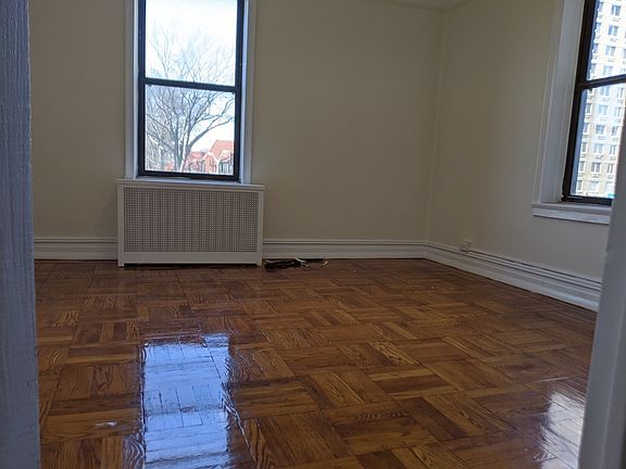 5th image of 8015 Grenfell St APT B19