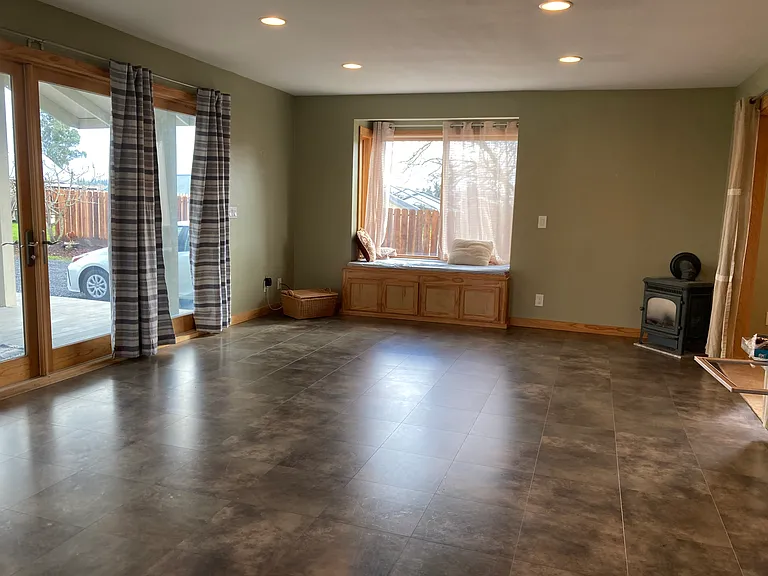 3686 Primrose Ave — Photo 18