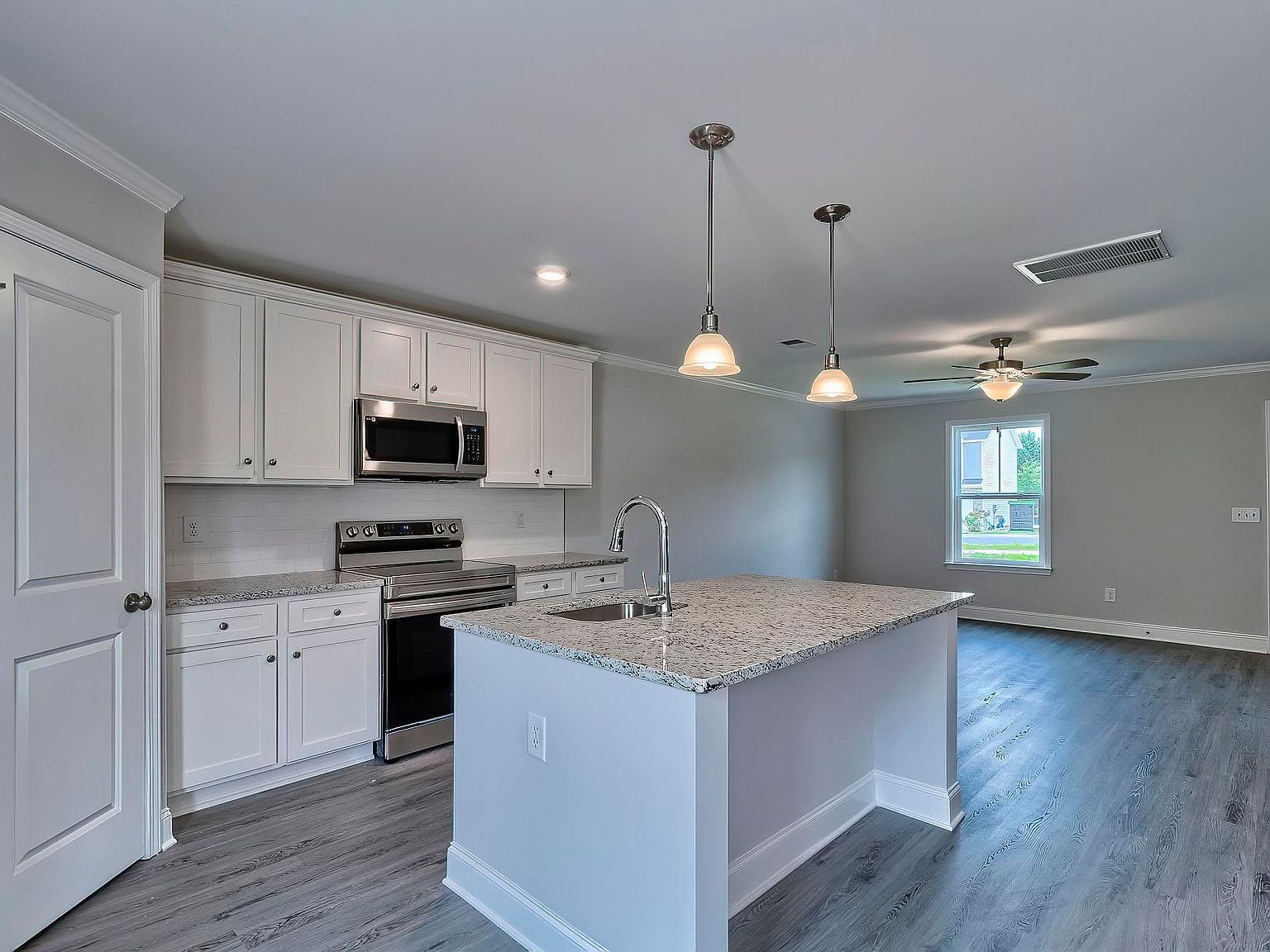 622 Emerson Rd, Lugoff, SC 29078 MLS 571486 Zillow