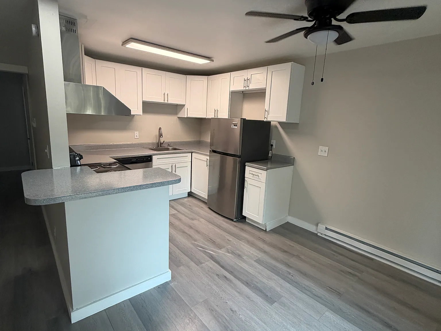 2 bed, 975 sqft, $1,795 — Photo 3