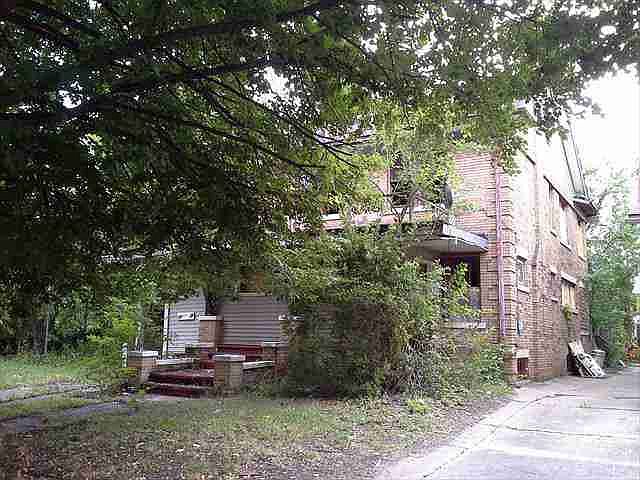 3233 Lawrence