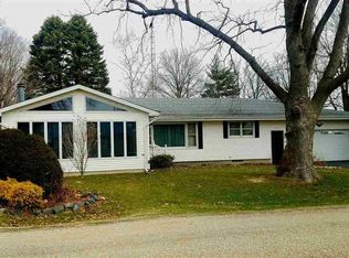 440 W State St, Good Hope, IL 61438