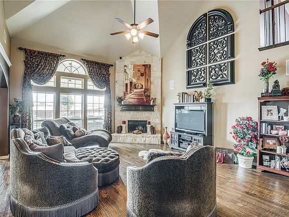 3rd image of 13304 Cheryl Dr