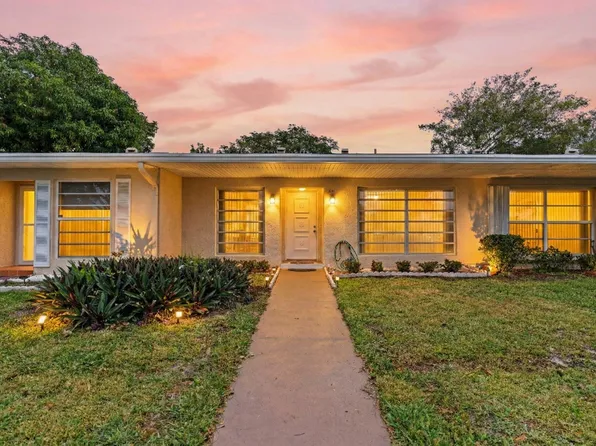 8555 Bella Vista Drive #86, Boca Raton, FL 33433