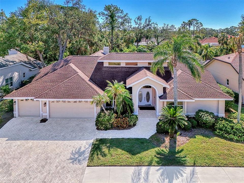 1st image of 8365 Shadow Pine Way