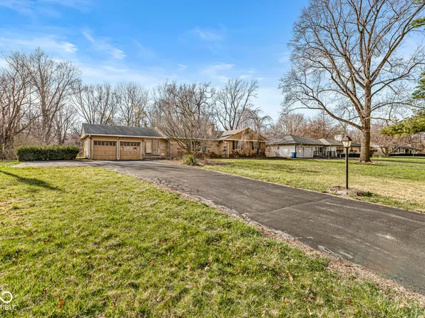 8606 Manderley Dr, Indianapolis, IN 46240