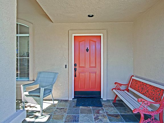 4th image of 2180 Glenview Dr