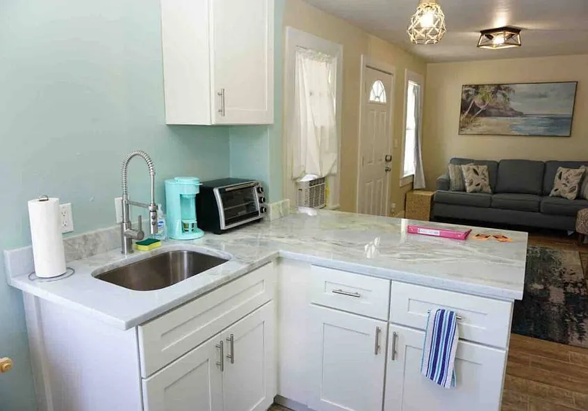 2 bed, 490 sqft, $2,050 — Photo 2