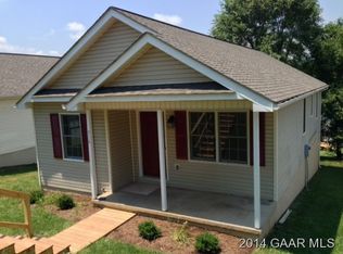 516 C St, Staunton, VA 24401