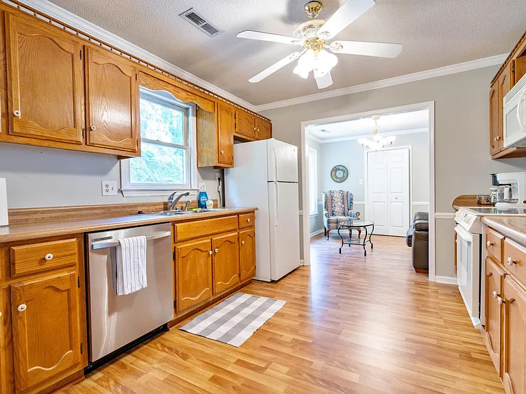 2703 Carrington Dr SW — Photo 18