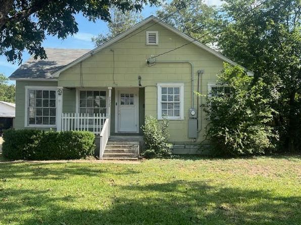 3920 Beverly Dr