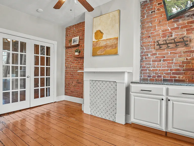 60 Beacon St #2 — Photo 3
