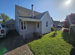 545 SE Hankel St, Dallas, OR 97338