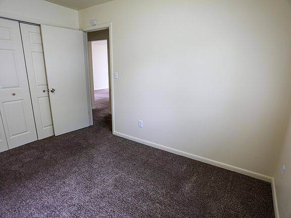 5th image of 2660 E Rick Dr