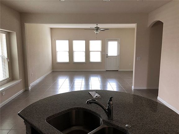 3rd image of 1011 Cadence Dr