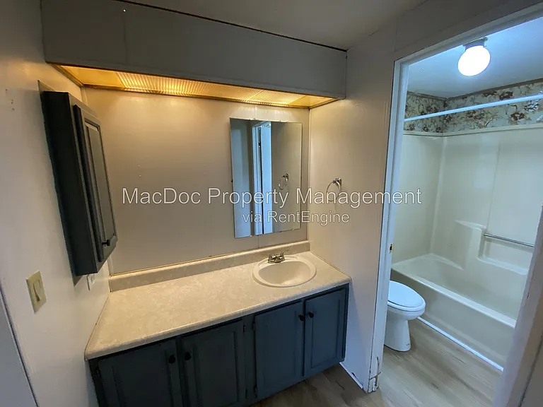 900 White St — Photo 21