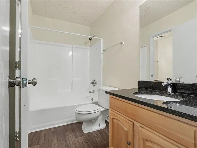 2623 Dorian Dr #D — Photo 16