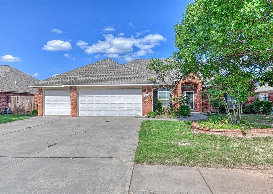 1st image of 2821 Stonebridge Ct