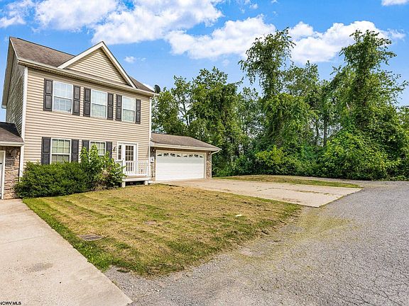 5th image of 10 Hall Valley Ct