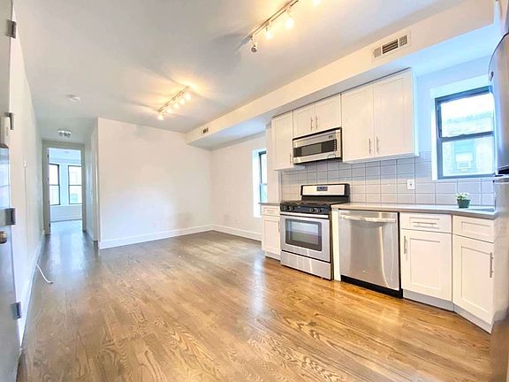 3rd image of 29 Brooklyn Ave #D2