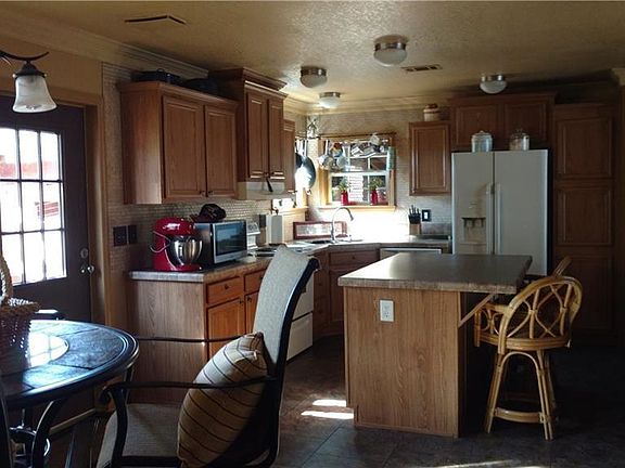 2nd image of 16738 Olivaud St