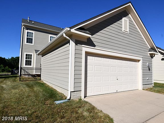 3rd image of 1228 Farrish Dr