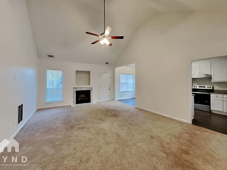 7822 Bar Harbor Dr — Photo 5