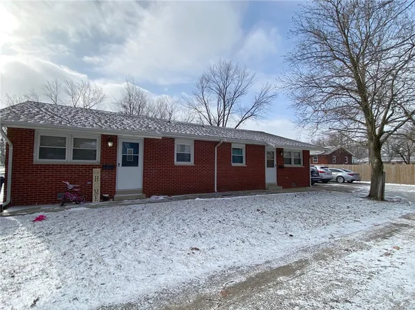 844 C St, Charleston, IL 61920
