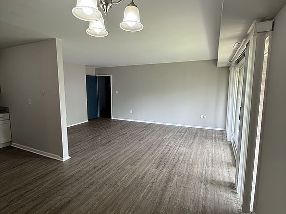 4th image of 217 Francis Cadden Pkwy #202-1