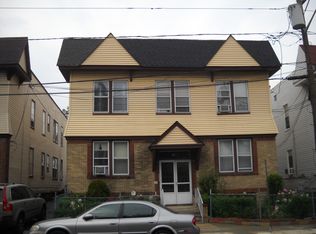 28 Martin Pl, Irvington, NJ 07111