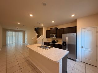 860 Gate Run Rd, Jacksonville, FL 32211