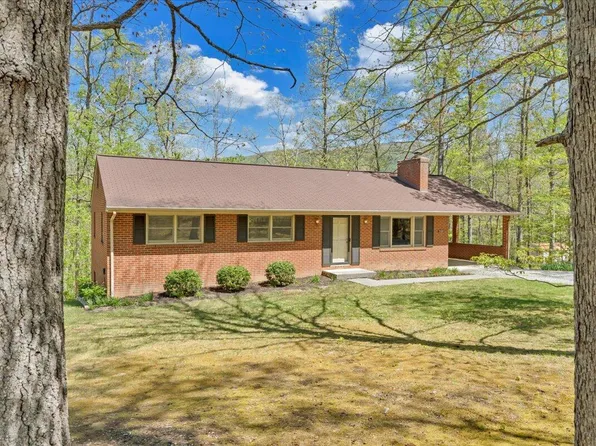 3160 Brian Rd, Salem, VA 24153