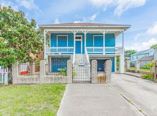 1118 Avenue K, Galveston, TX 77550