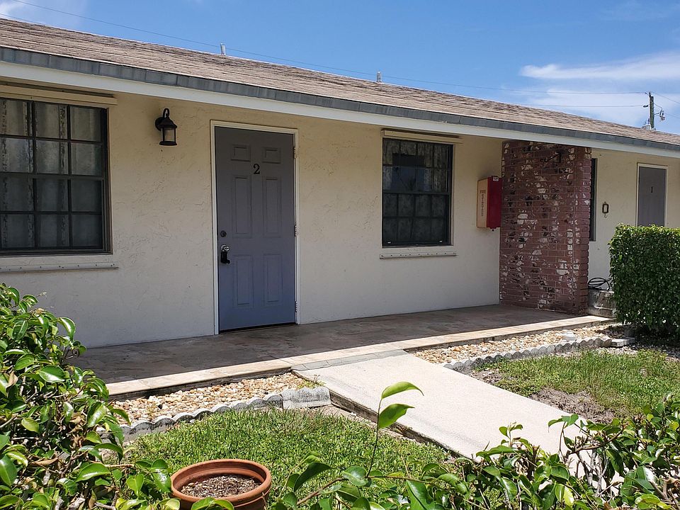 1st image of 2206 NE 4th Street #2
