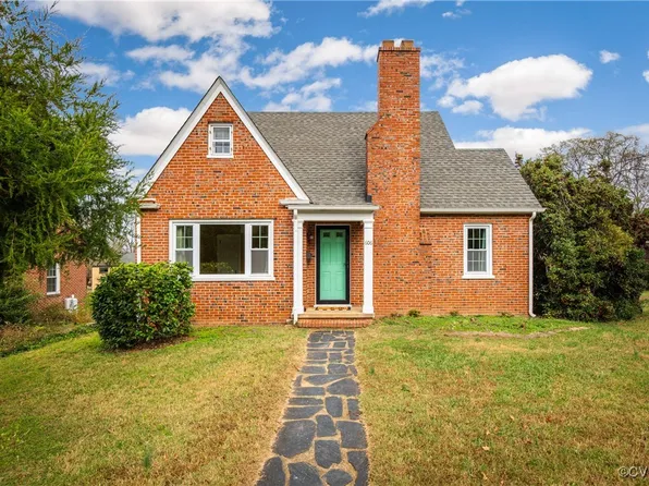 606 E 2nd St, Farmville, VA 23901