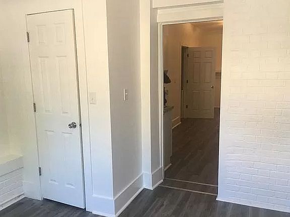 5th image of 2007 Washington Ave #1