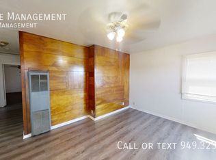 1322 E 4th St, Santa Ana, CA