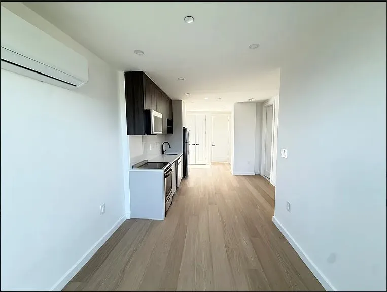 3216 Glenwood Rd #C5 — Photo 2